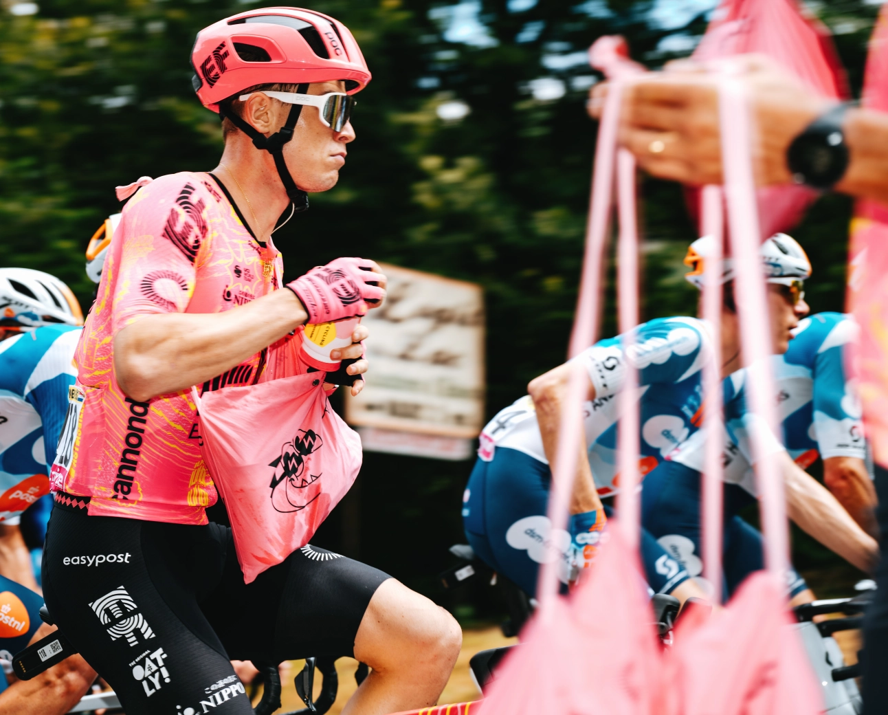 Cómo, cuándo y cuánto: la guía definitiva de carbohidratos para ciclistas