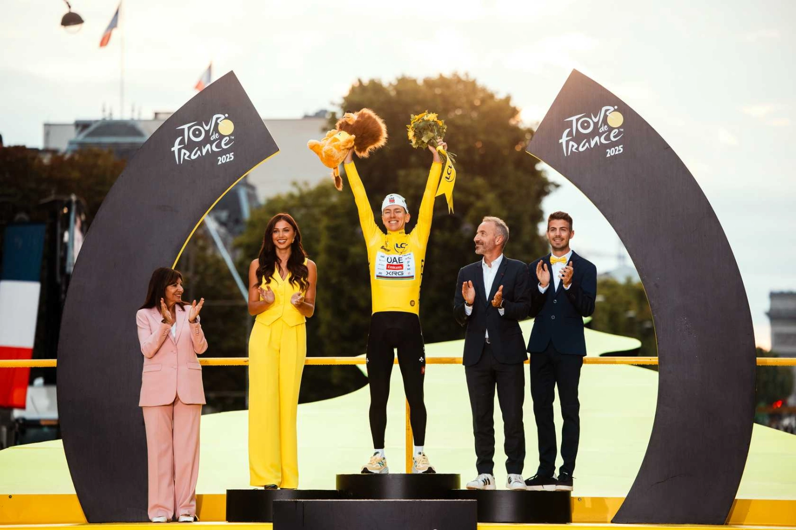 Presented a Tour de France 2026 that covers all the mountains of the country