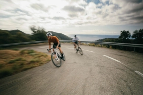 Berria wants you to try their bikes for real, on free guided routes through Spain and Europe: here we tell you how, when, and where to sign up