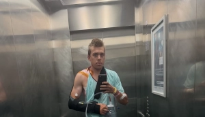 A broken collarbone and a punctured lung: the serious accident of Andri Frischknecht at the Gravel Burn