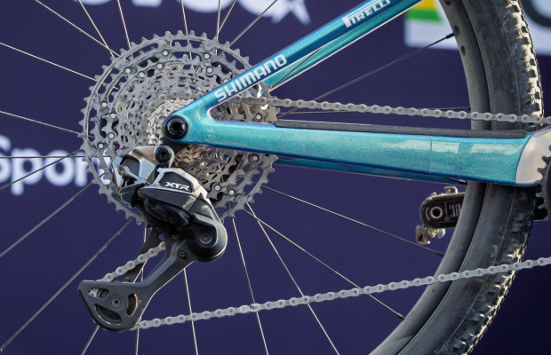 A Shimano patenteia um novo suporte de câmbio e aponta para um grupo 1x13