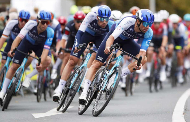 L'équipe Israël perd son principal sponsor, mais demande aux cyclistes de ne pas partir