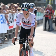 What metrics are used to discover new cycling stars?