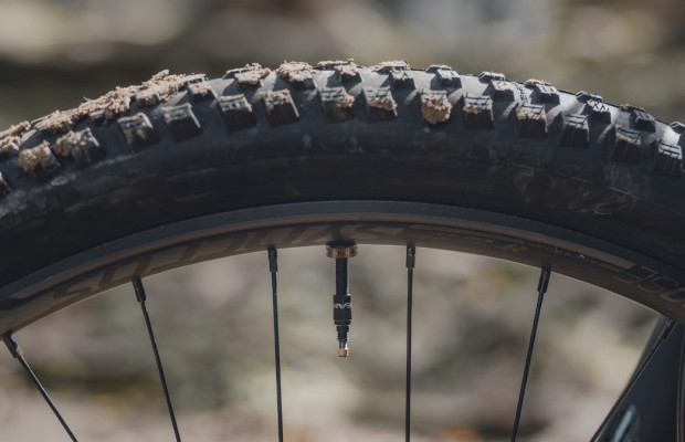 Topeak converts Presta valves into Turboflow and announces its electronic pump