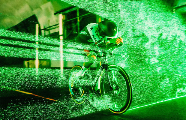 Um túnel abandonado e luz laser para melhorar a aerodinâmica da equipe Red Bull