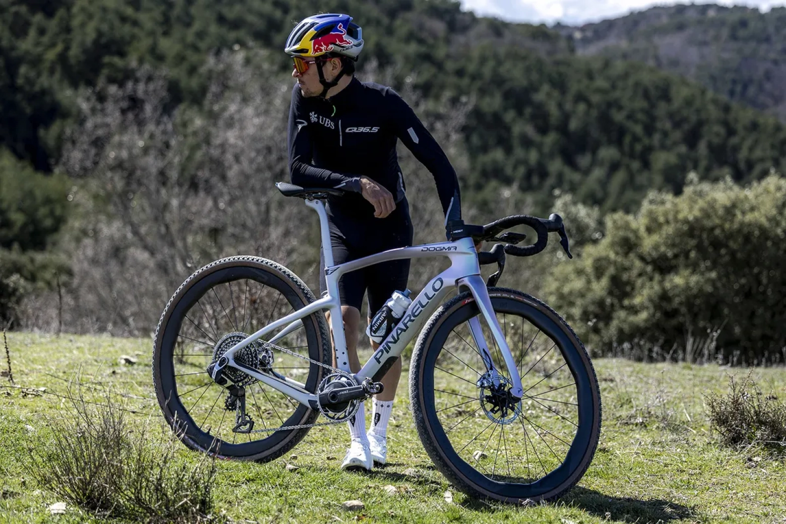 Tom Pidcock retorna à Pinarello: assim nasce a nova equipe de ciclismo profissional Pinarello-Q36.5
