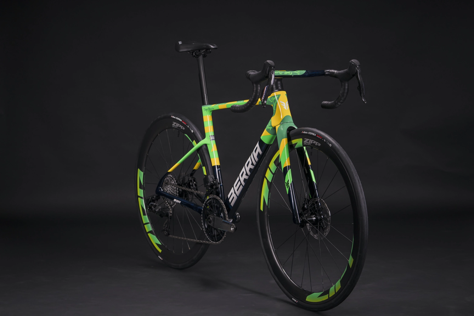 Una pieza única que no saldrá a la venta, así es la Berria Belador para el Campeón del Mundo de Moto 2