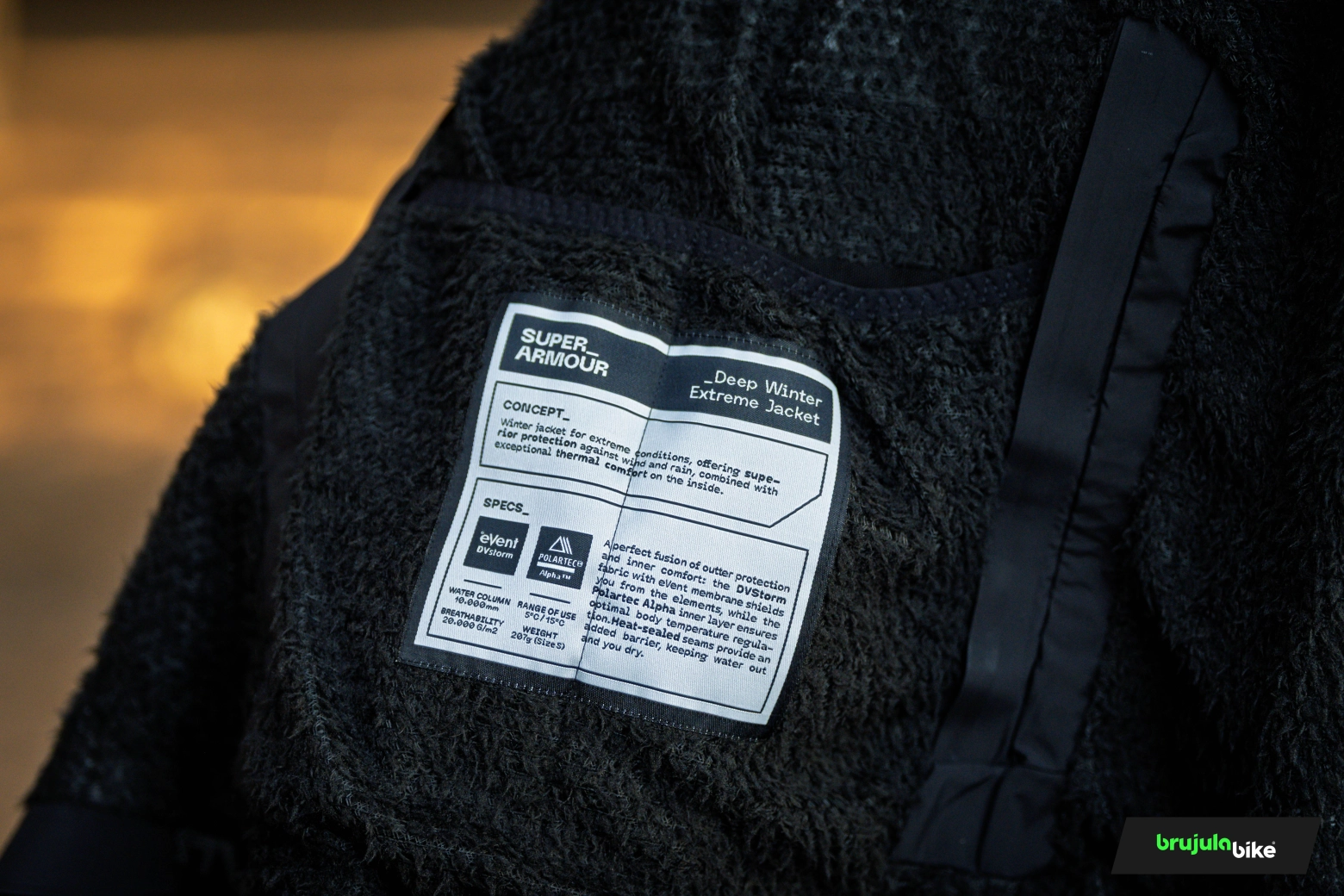 Probamos la nueva chaqueta Gobik Superarmour: análisis completo de una chaqueta pensada para olvidarse del frío sobre la bici