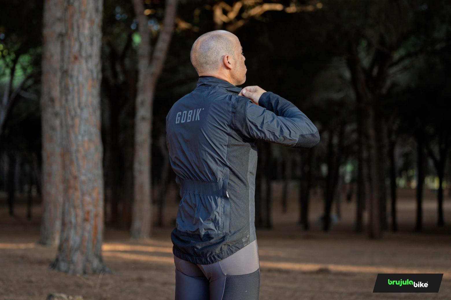 Probamos la nueva chaqueta Gobik Superarmour: análisis completo de una chaqueta pensada para olvidarse del frío sobre la bici