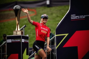 "It was the aerodynamic socks" Evie Richards reviews the season in which she broke the record of Pauline Ferrand-Prévot