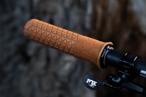 ENVE presents its first grips for XC and Trail