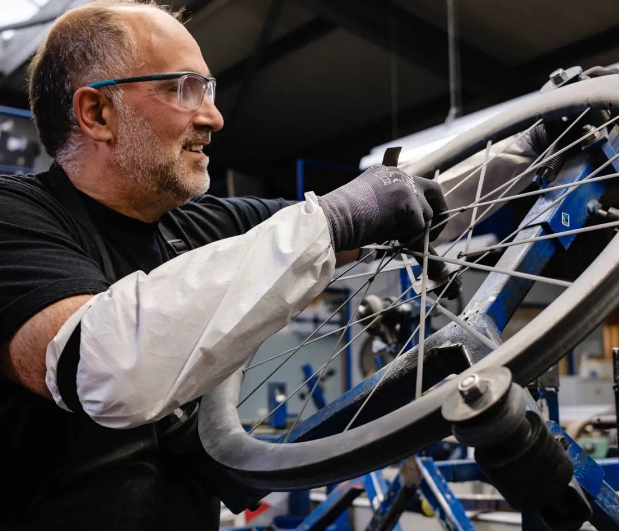 Carbon spokes are in fashion, but how are steel ones better?