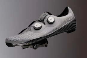 SRM y Q36.5 presentan el sistema pedal-zapatilla con la menor distancia del mercado entre suela y eje