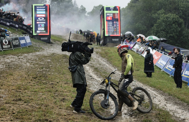 Netflix achète Warner Bros. Que va-t-il se passer maintenant et où verrons-nous la Coupe du Monde ?