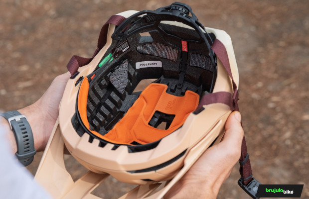 Testamos o novo Lazer Impala KinetiCore, segurança de núcleo duplo para o Trail moderno