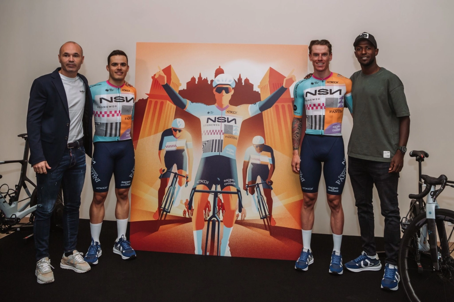 “Le cyclisme a toujours été une passion” : Andrés Iniesta présente son équipe WorldTour