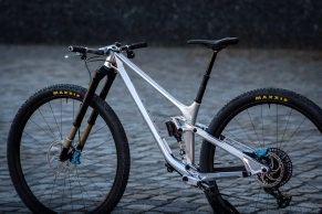 New 32" MTB for sale with giant DT Swiss wheels