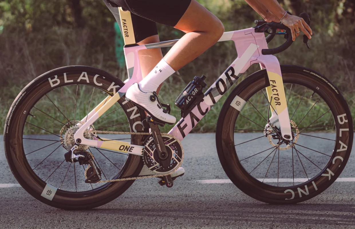 New Factor ONE: the superbike that redefines aerodynamics and modern ...