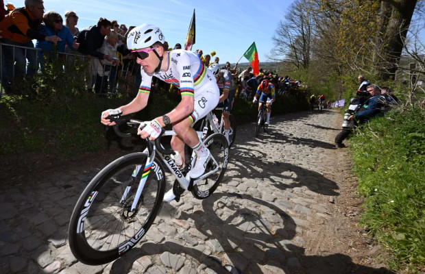 "Prefiro ganhar Paris-Roubaix do que o quinto Tour": Pogacar revela seu calendário 2026