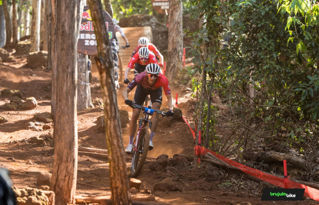 7 minutos de vídeo com o melhor de uma Copa do Mundo de MTB 2025 histórica