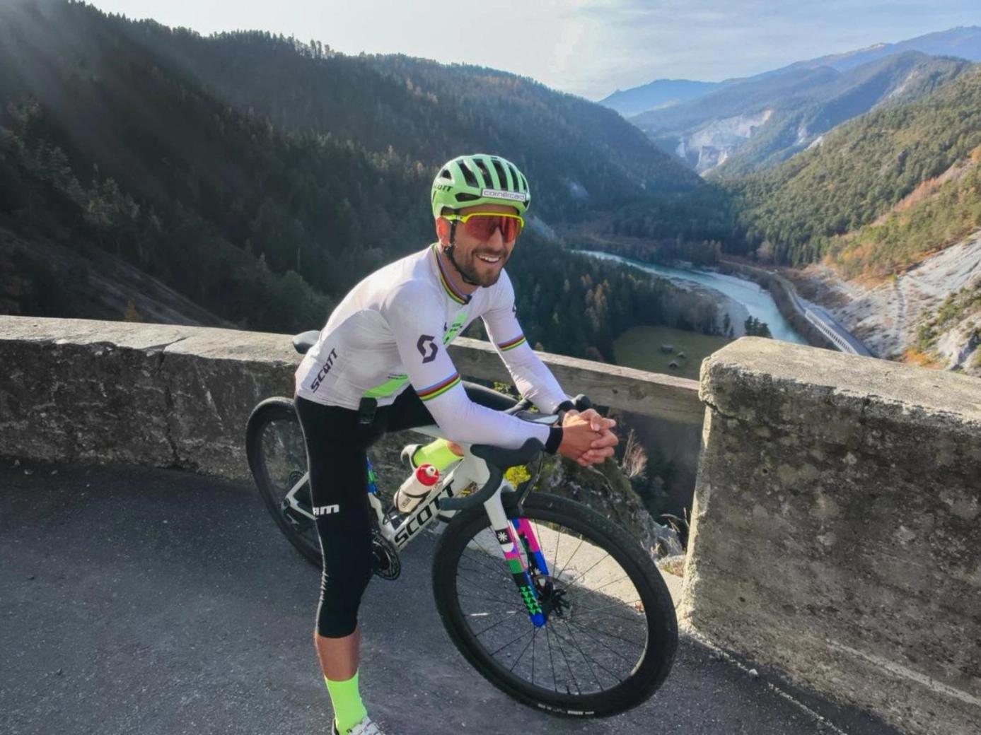 Nino Schurter will race in Granada: the MTB legend debuts at the Utopía Gravel 2026