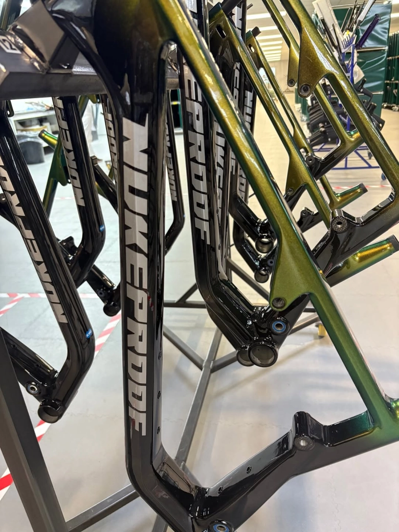 Nukeproof chega à Copa do Mundo XCO e está desenvolvendo uma bike de 32 polegadas