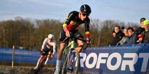 Van der Poel is the top favorite today: times and how to watch for free the CX World Cup Gavere 2025