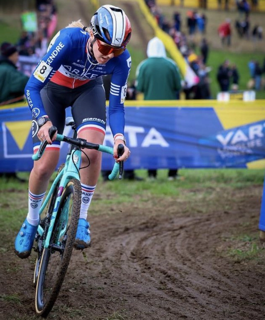 Lucinda Brand amplía su racha de victorias en Gavere