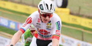 Sweeck, Nys, Vanthourenhout, and Vandeputte are competing for the leadership of the World Cup in Dendermonde