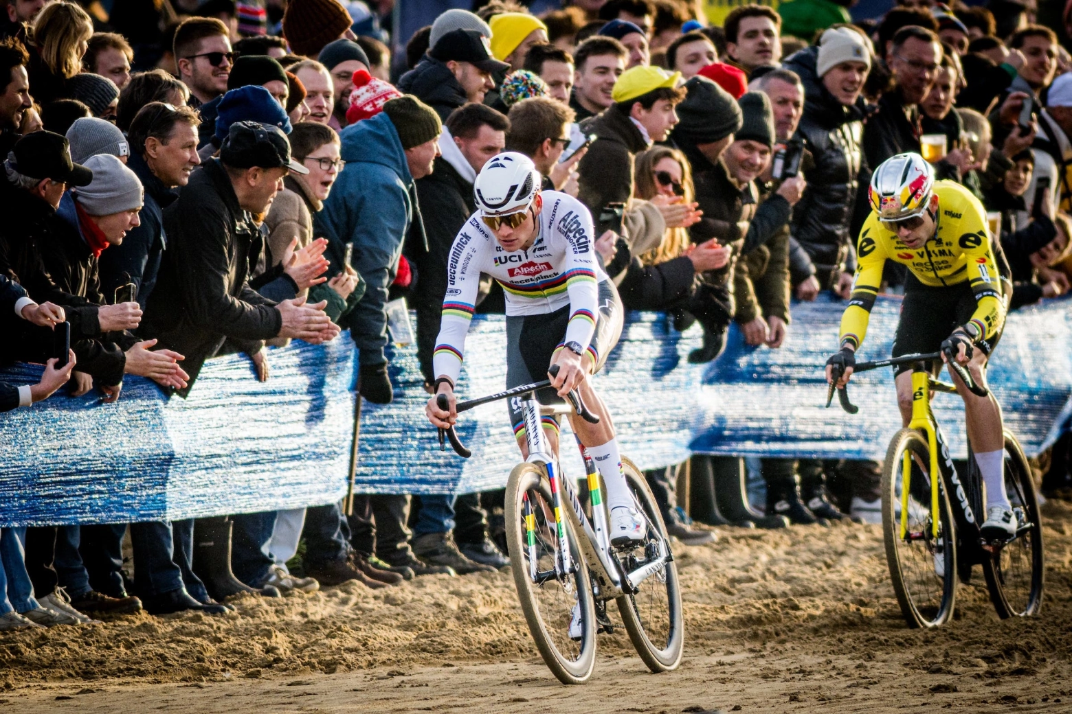 El último Van der Poel vs Van Aert del año y un récord en juego: horarios y dónde ver el X2O Trophy de Loenhout 2025