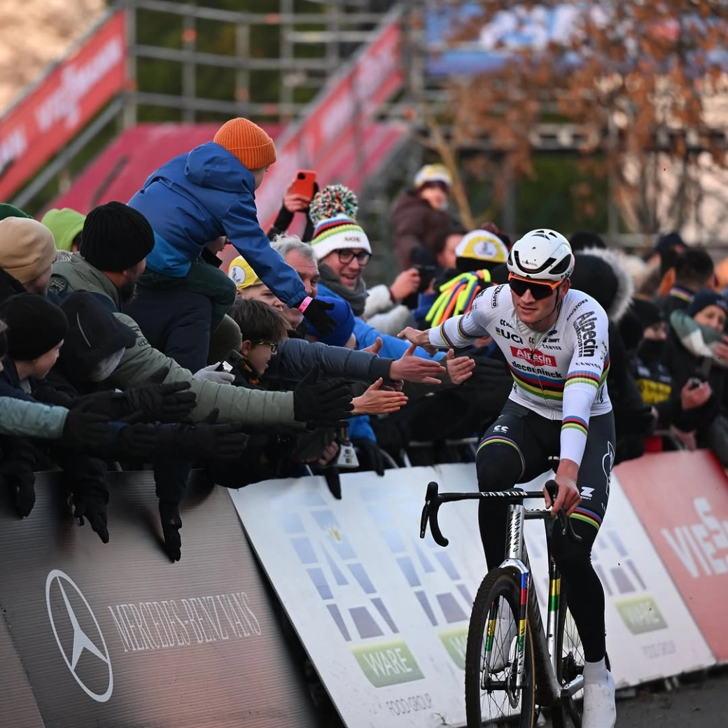 Cuánto dinero está ganando Van der Poel esta temporada de ciclocross