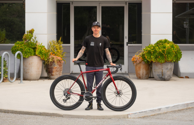 Le Champion du Monde XCM signe avec Specialized