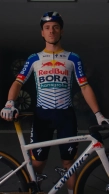 "If you want me, we have to ride with Specialized": Evenepoel debuts with the team talking about the brand he has been using since junior