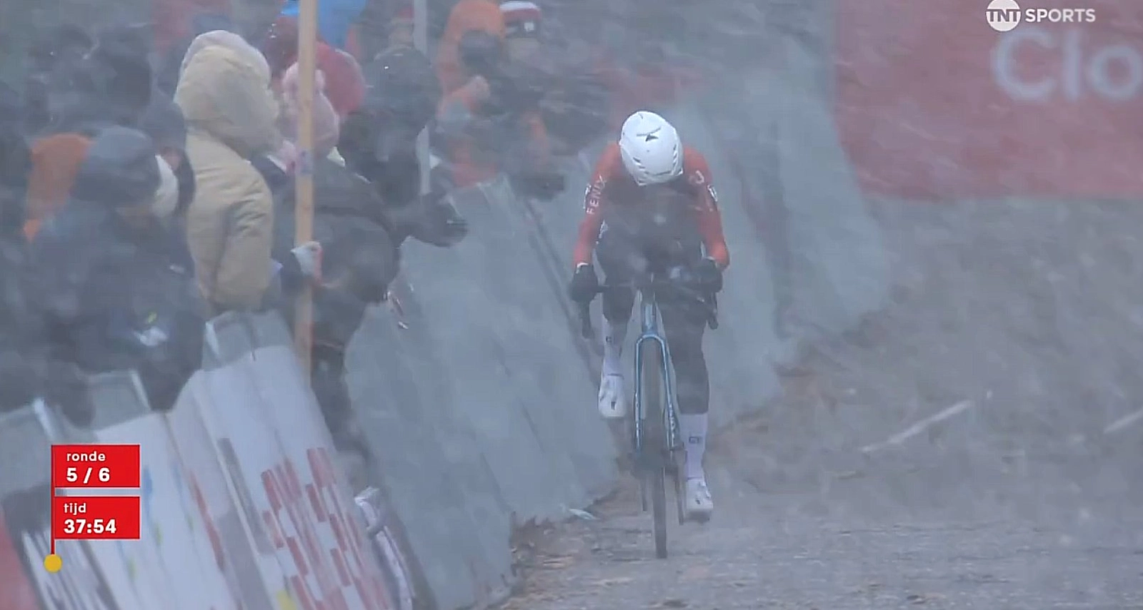 Ceylin del Carmen Alvarado consigue en Mol su primera victoria de la temporada