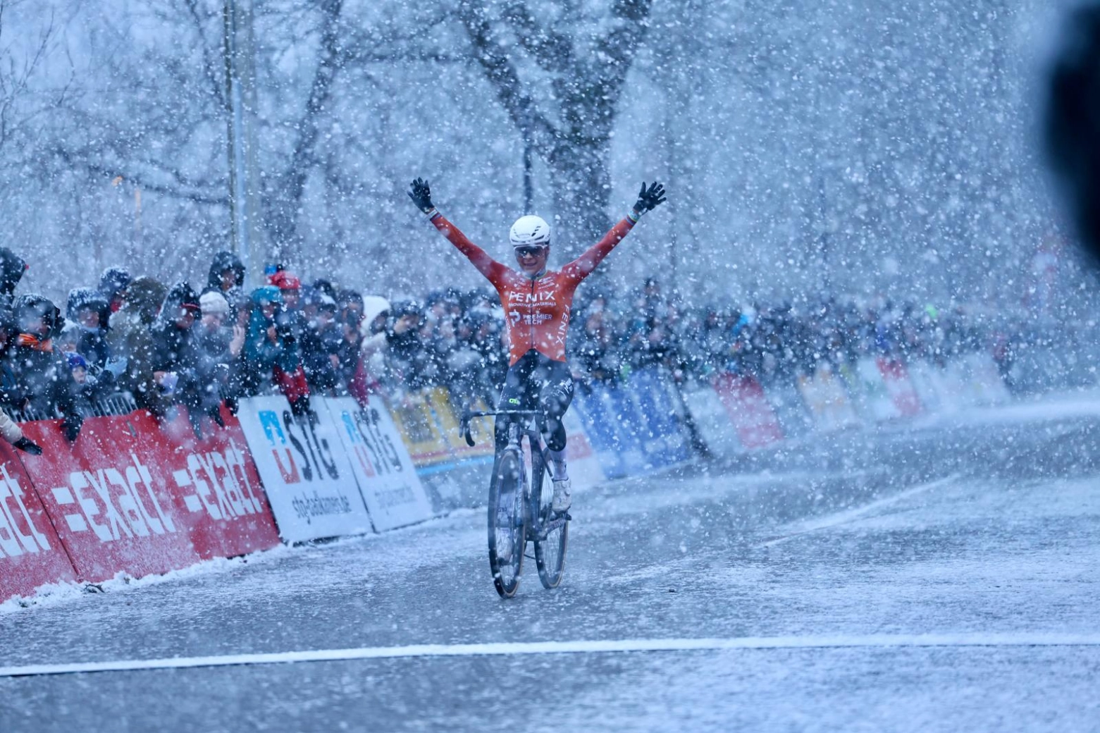 Ceylin del Carmen Alvarado consigue en Mol su primera victoria de la temporada