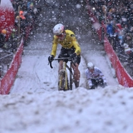 Van Aert will have to undergo surgery and says goodbye to cyclocross after his fall in Mol