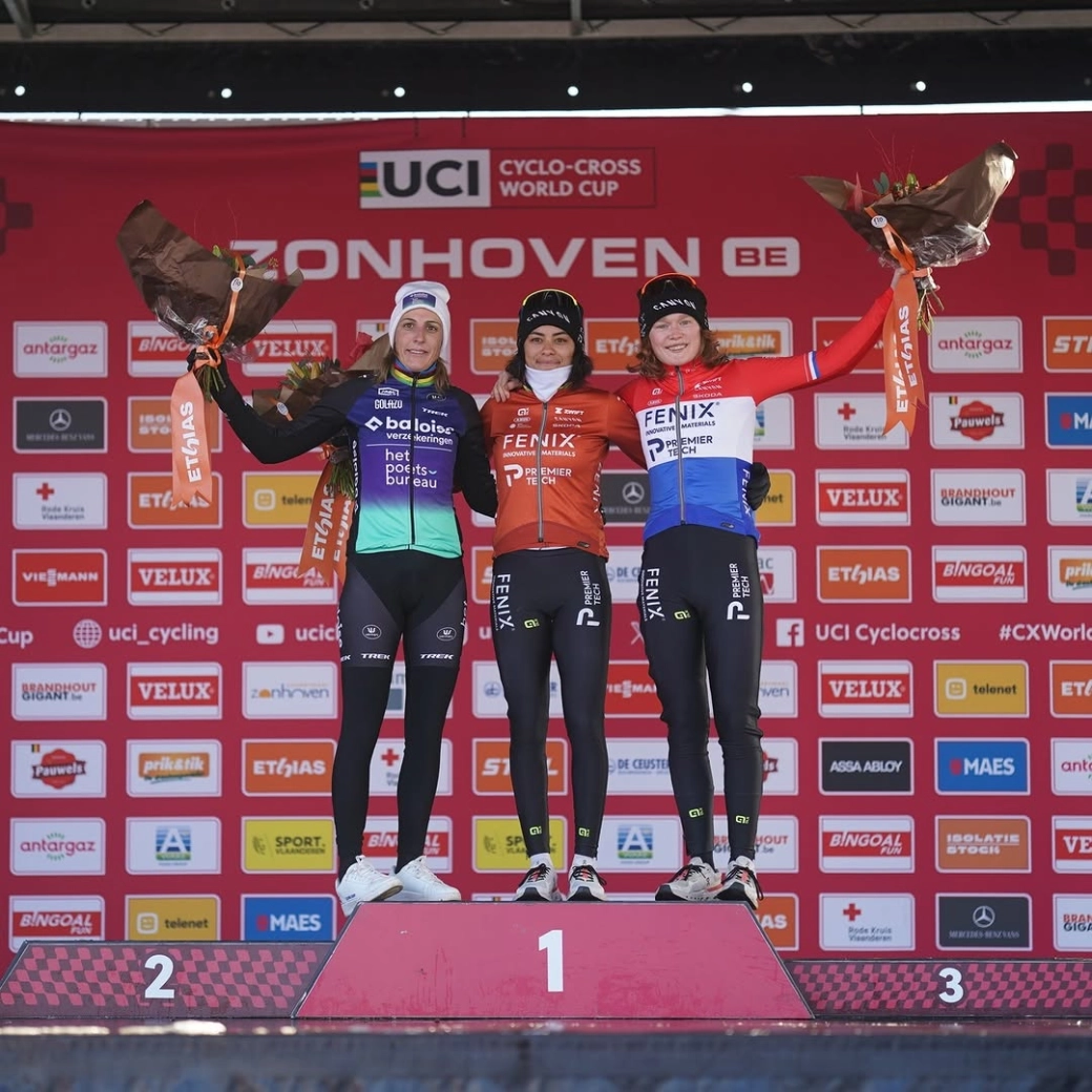 Alvarado met fin au règne de Lucinda Brand lors d'une Coupe du Monde de Zonhoven chaotique et enneigée