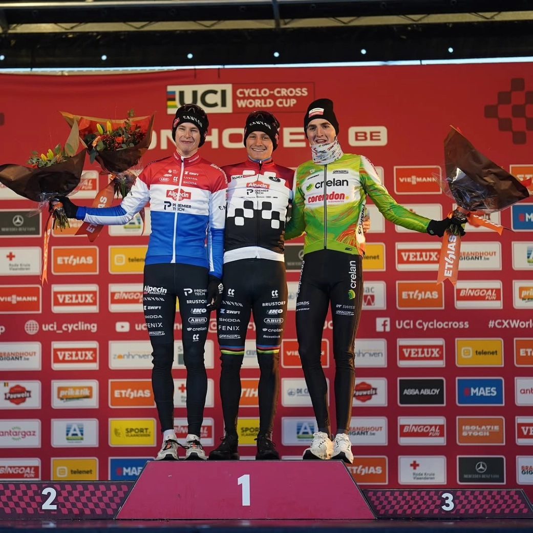 Nuevo recital de Van der Poel sobre la nieve y el barro de Zonhoven