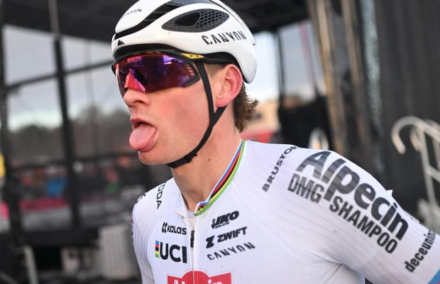 Van der Poel, Bruce Lee and his relationship with Oakley