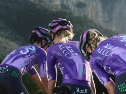 MAAP and GreenEDGE present the new 2026 kit: revamped Aurora design and more WorldTour technology
