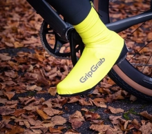Tips for keeping your feet warm on the bike in winter