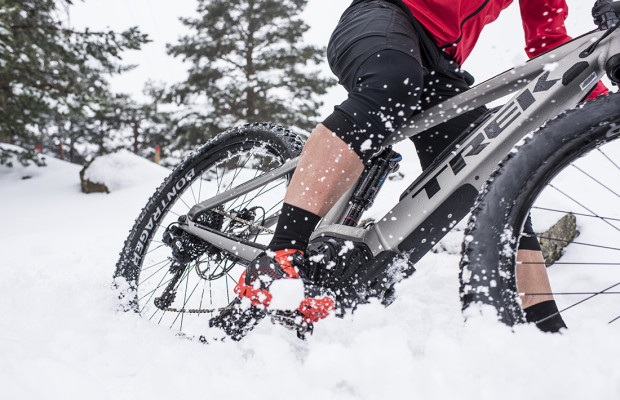 Tips for keeping your feet warm on the bike in winter