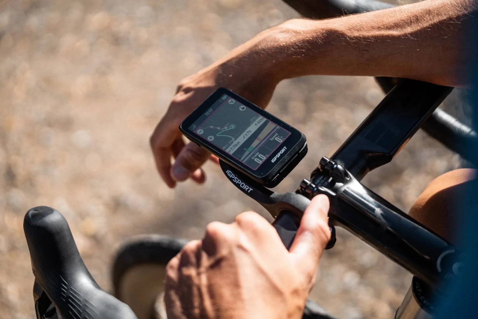 La electrónica china gana terreno: dos equipos WorldTour sustituyen a Garmin por iGPSPORT y Magene
