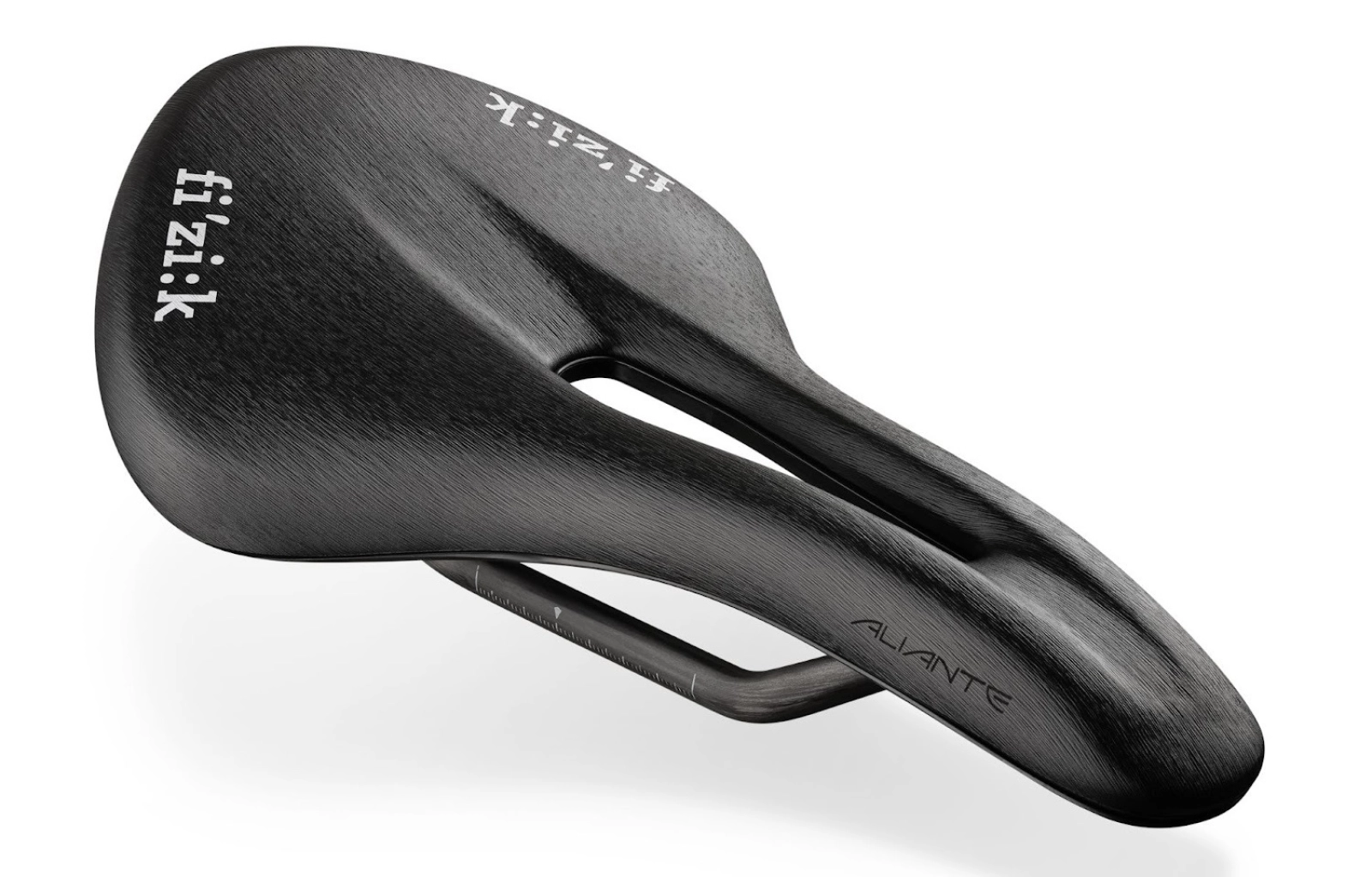 Fizik lance la nouvelle gamme R1 Light : jusqu'à 17 % plus légère et sans recourir à l'impression 3D