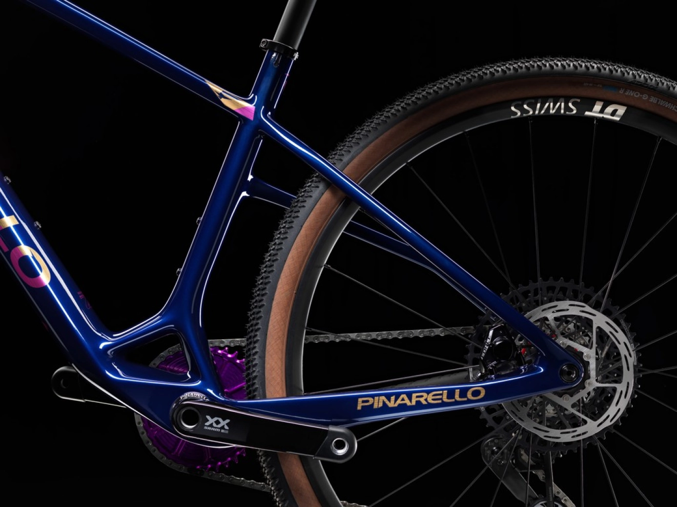New Grevil MX: Pinarello crosses all borders with a gravel bike convertible to MTB