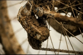 SRAM heats up the launch of a new product