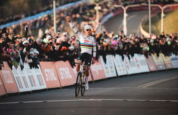 Full for Van der Poel in Hoogerheide: race, world cup, and record of victories