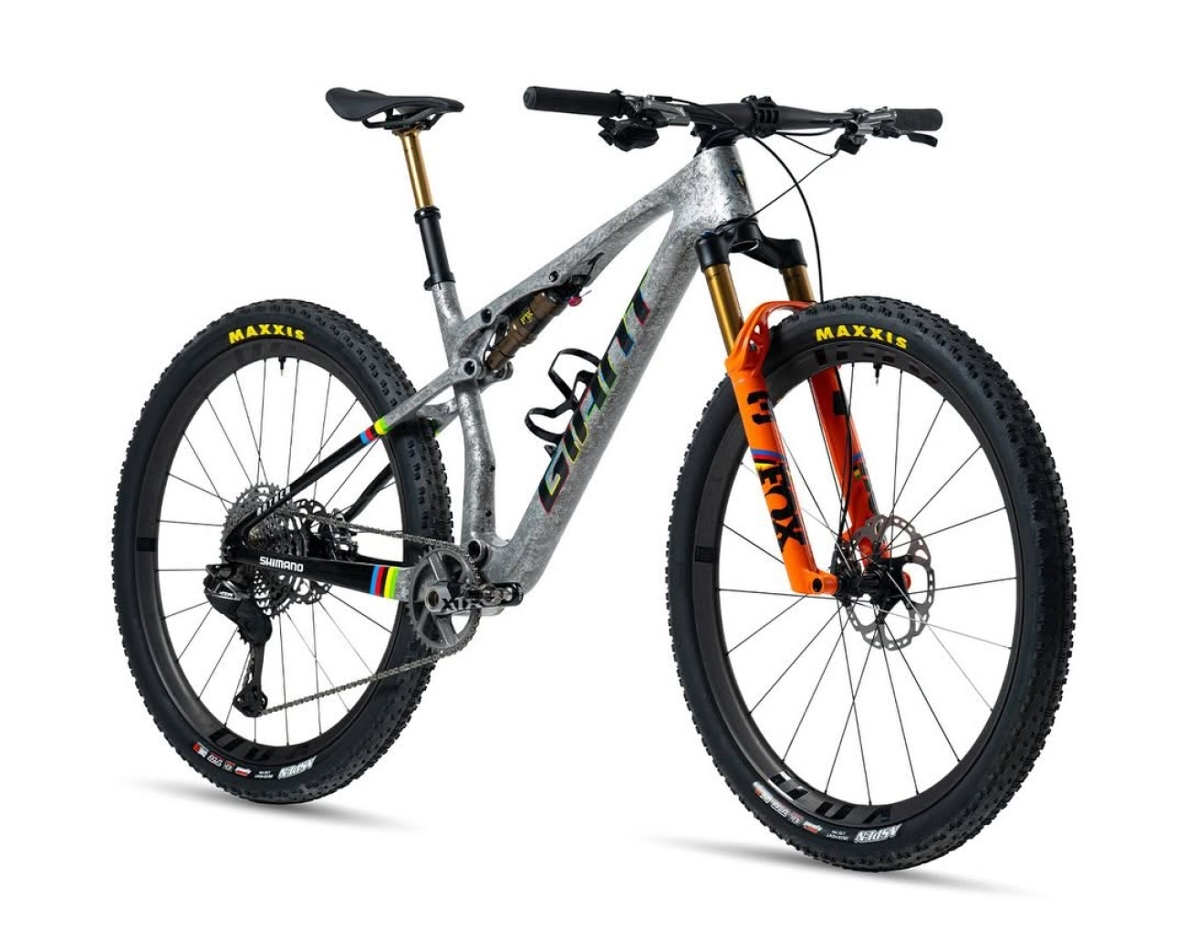 The new bike of the World XCO Champion for 2026 in detail: Alan Hatherly presents his exclusive Giant Anthem Advanced SL