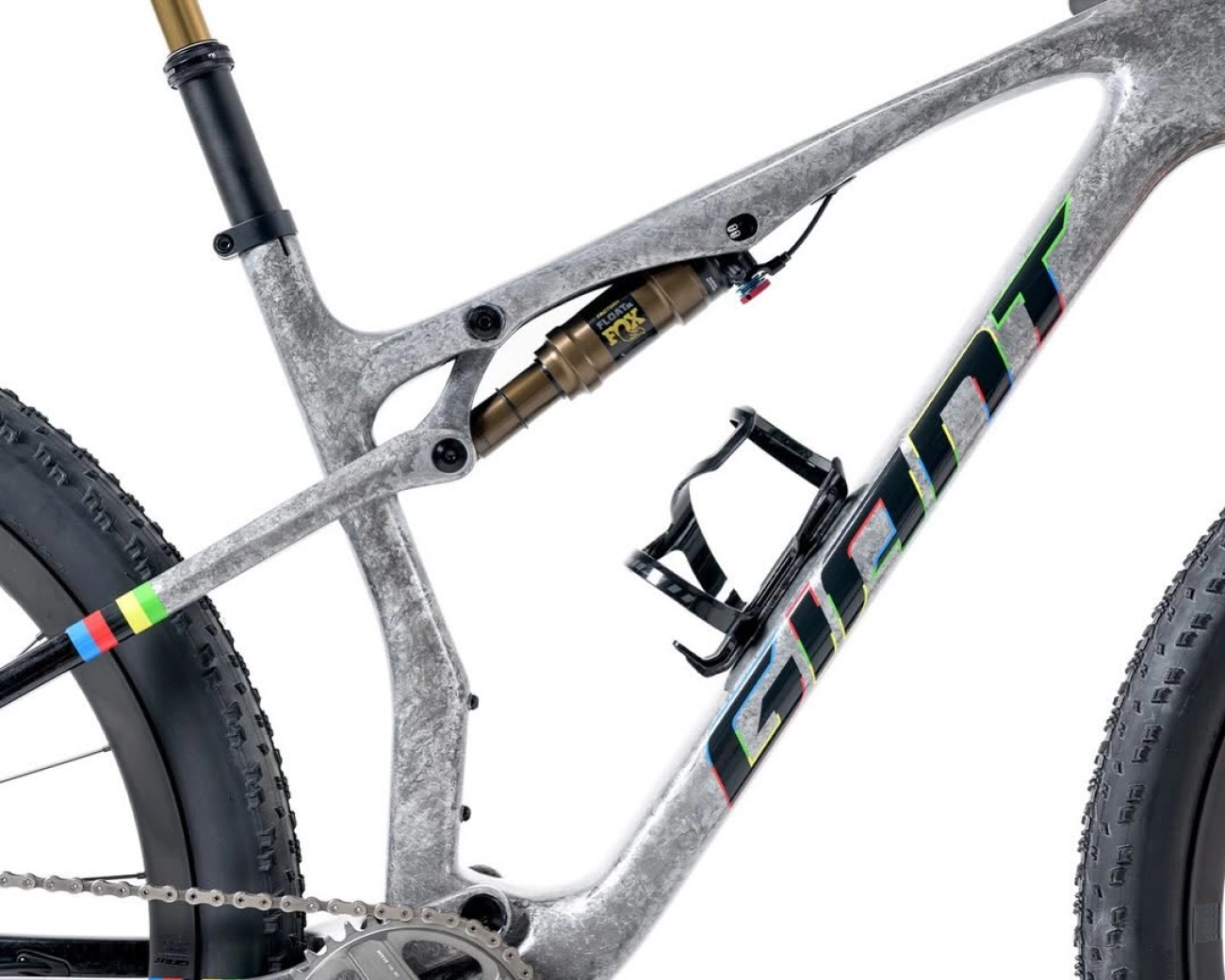 The new bike of the World XCO Champion for 2026 in detail: Alan Hatherly presents his exclusive Giant Anthem Advanced SL