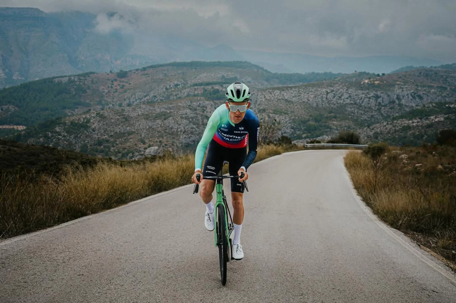 Van der Poel and Pogacar are intimidating as spring approaches, and the peloton will have to change their strategy if they don't want to